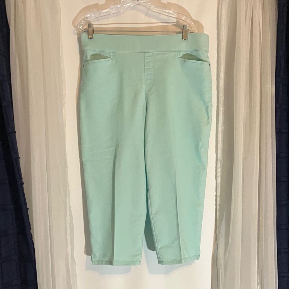 Mint Green Capris